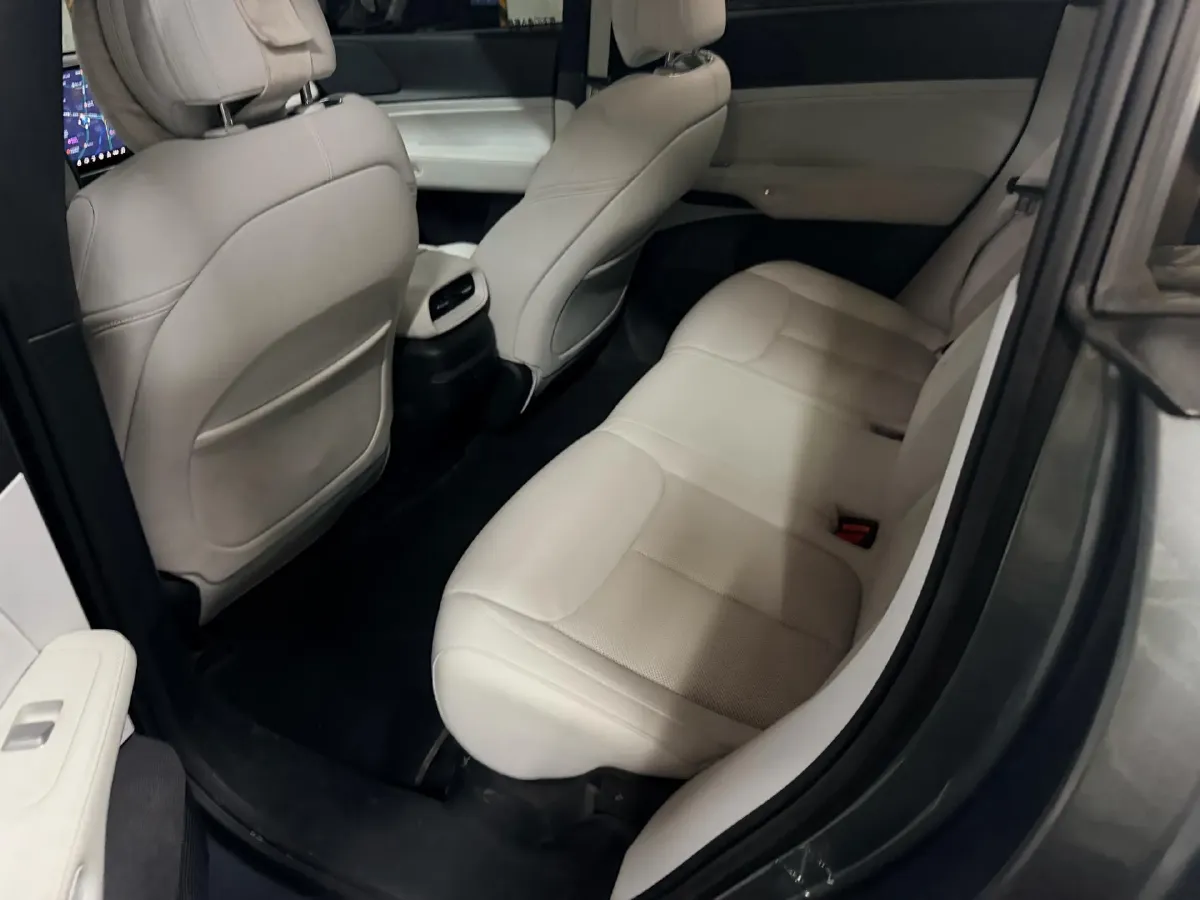 2023 Xpeng G6 BEV 66KWH,autocango,china used car exporter,china ev exporter,chinese used car exporter,chinese used ev exporter