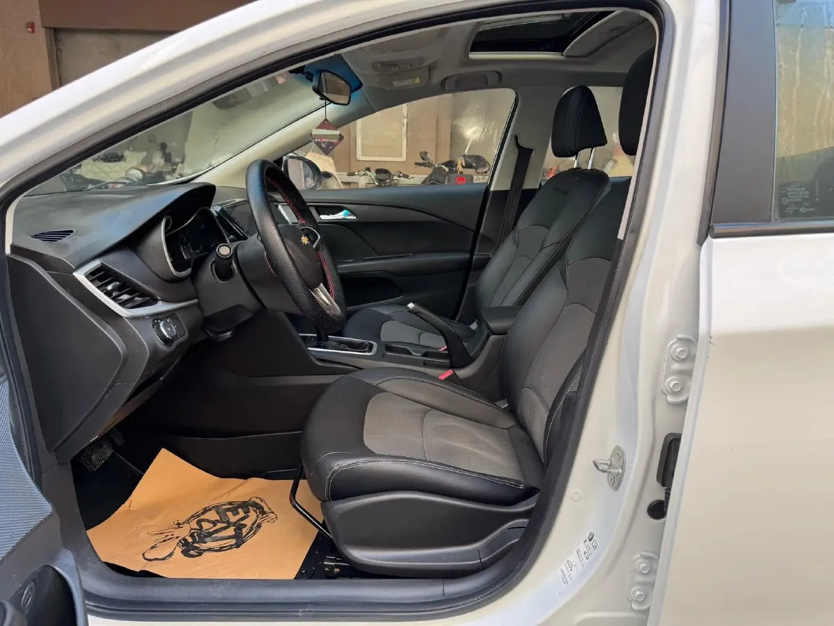 2016 Chevrolet Cavalier 1.5L 113HP L4 6AT,autocango,china used car exporter,china ev exporter,chinese used car exporter,chinese used ev exporter