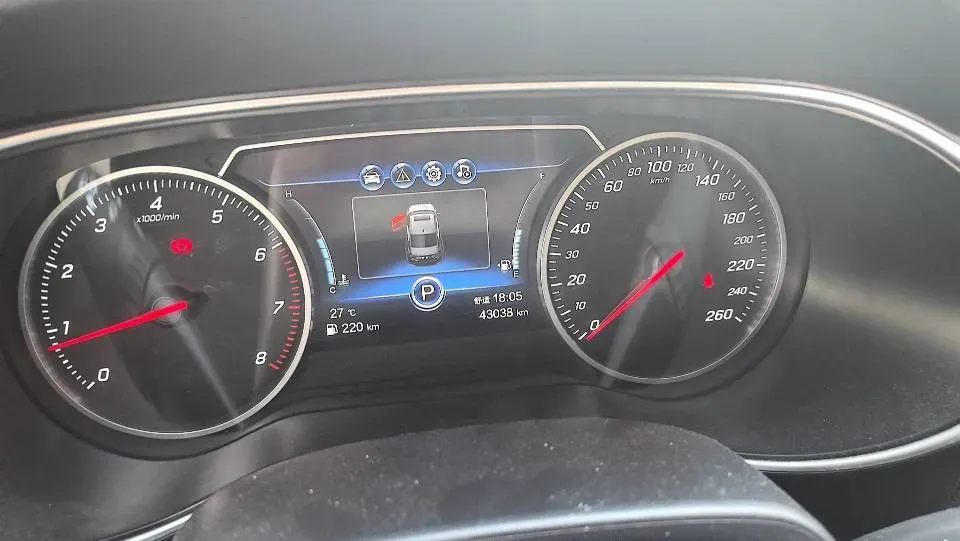 2022 HongQi H5 1.5T 169HP L4 7DCT,autocango,china used car exporter,china ev exporter,chinese used car exporter,chinese used ev exporter