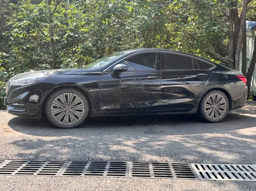 2022 HongQi H5 1.5T 169HP L4 7DCT,autocango,china used car exporter,china ev exporter,chinese used car exporter,chinese used ev exporter