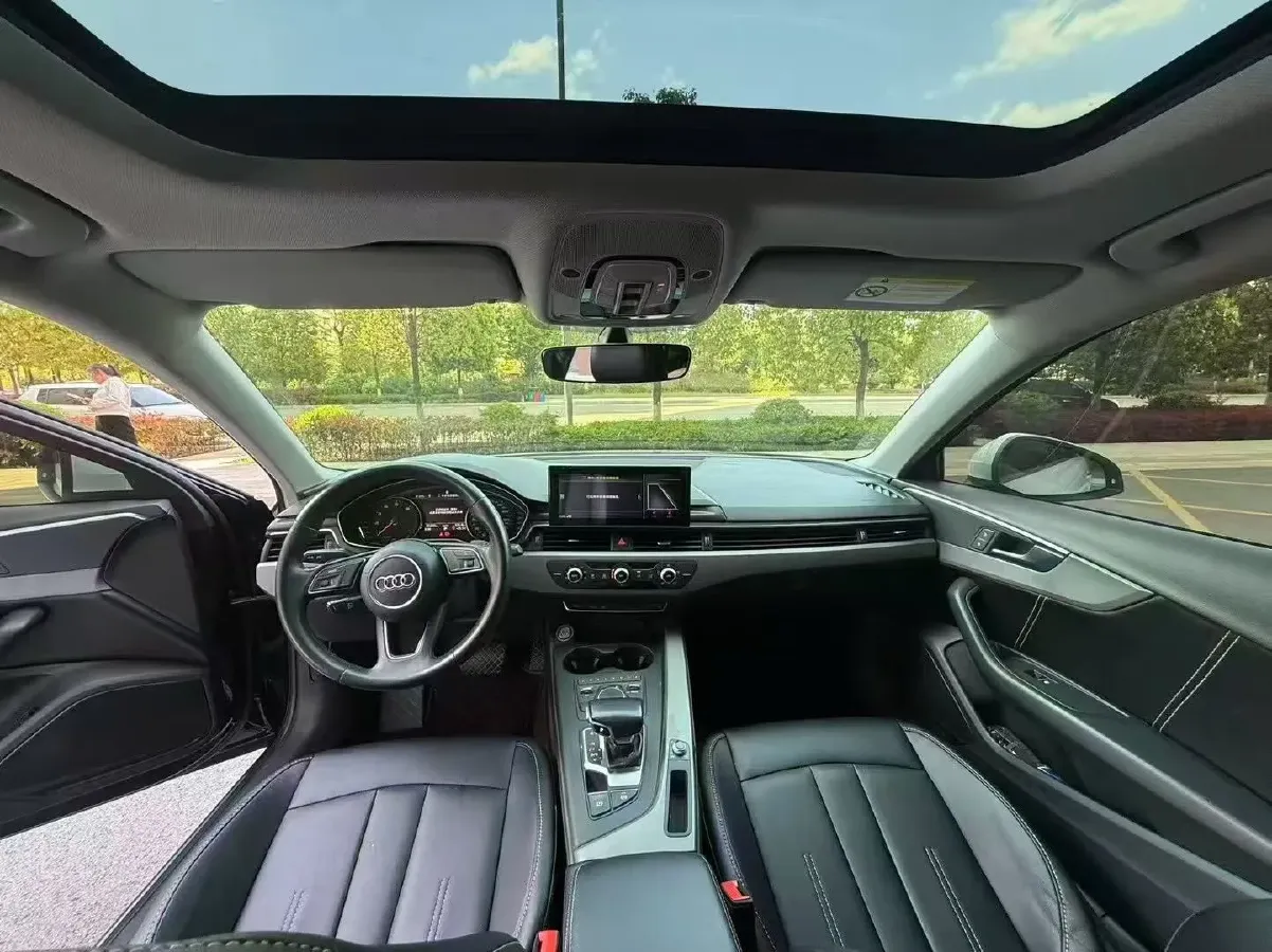 2019 Audi A4L 2.0T 190HP L4 7DCT,autocango,china used car exporter,china ev exporter,chinese used car exporter,chinese used ev exporter