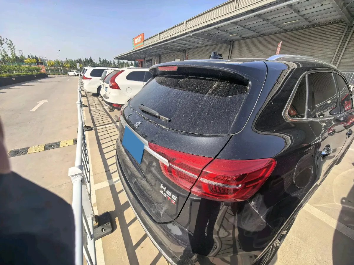 2022 HongQi HS5 2.0T 224HP L4 6AT,autocango,china used car exporter,china ev exporter,chinese used car exporter,chinese used ev exporter