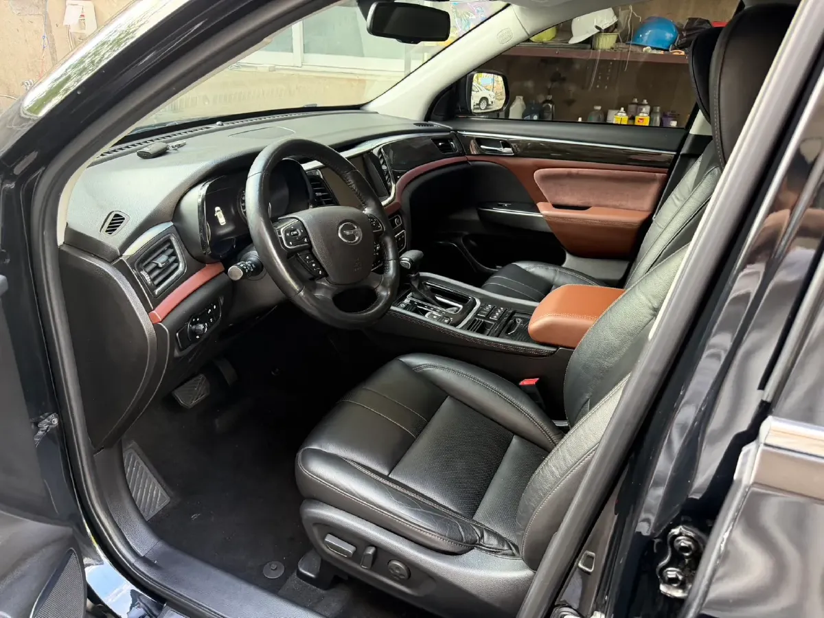 2017 GAC Trumpchi GS8 2.0T 201HP L4 6AT,autocango,china used car exporter,china ev exporter,chinese used car exporter,chinese used ev exporter