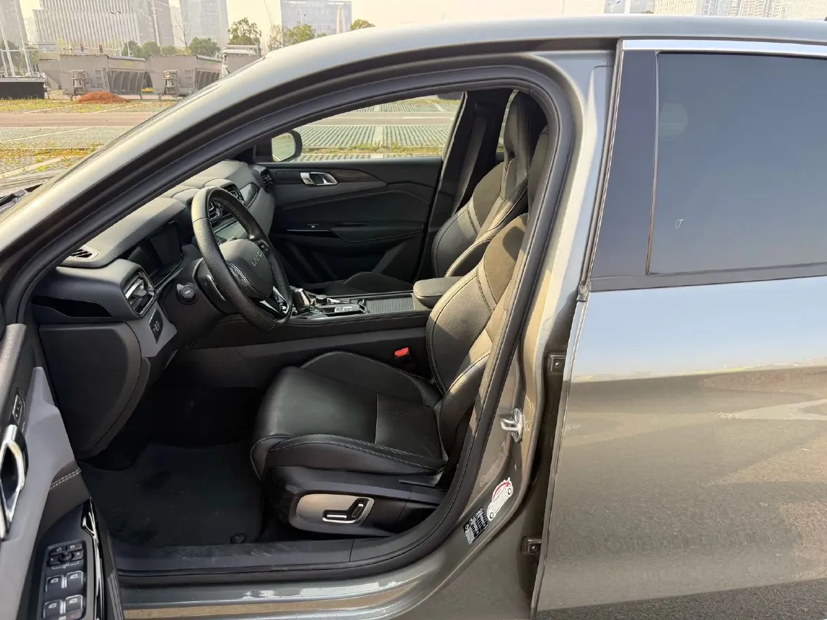 2021 LYNK&CO 03 1.5T 180HP L3 7DCT,autocango,china used car exporter,china ev exporter,chinese used car exporter,chinese used ev exporter