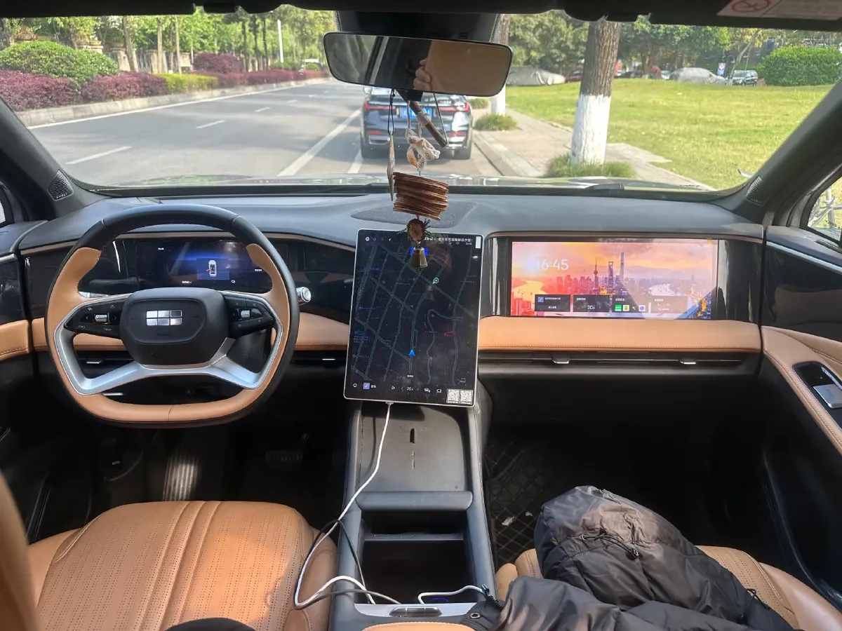 2024 Geely Galaxy L7 1.5T 163HP L4 3DHT PHEV 18.7KWH,autocango,china used car exporter,china ev exporter,chinese used car exporter,chinese used ev exporter