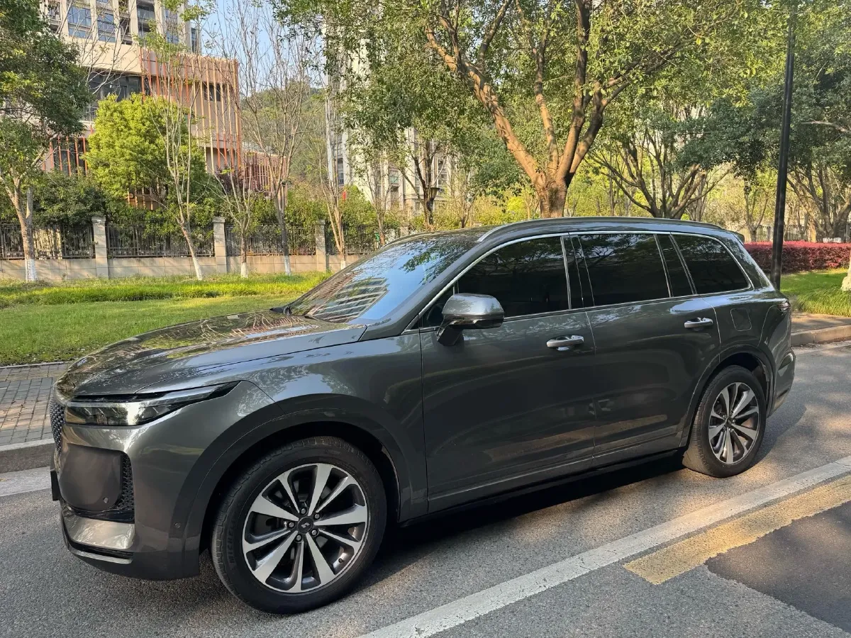 2020 Li ONE Range Extended 131HP REEV 40.5KWH,autocango,china used car exporter,china ev exporter,chinese used car exporter,chinese used ev exporter