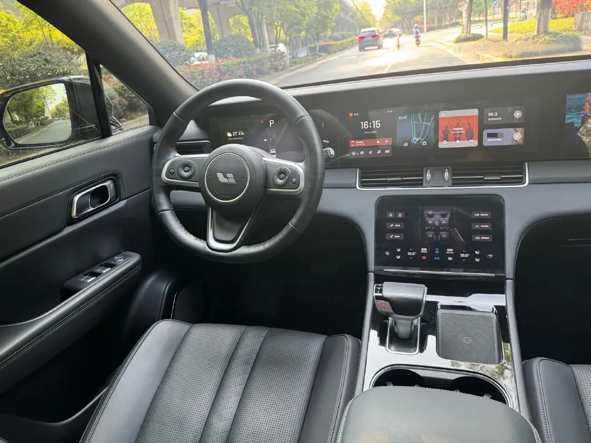 2020 Li ONE Range Extended 131HP REEV 40.5KWH,autocango,china used car exporter,china ev exporter,chinese used car exporter,chinese used ev exporter