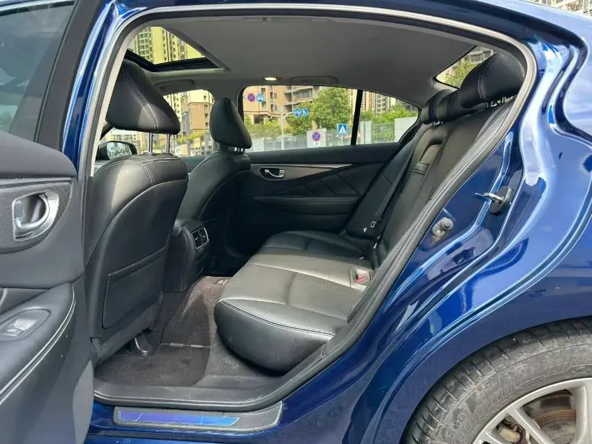 2016 Infiniti Q50L 2.0T 211HP L4 7AT,autocango,china used car exporter,china ev exporter,chinese used car exporter,chinese used ev exporter