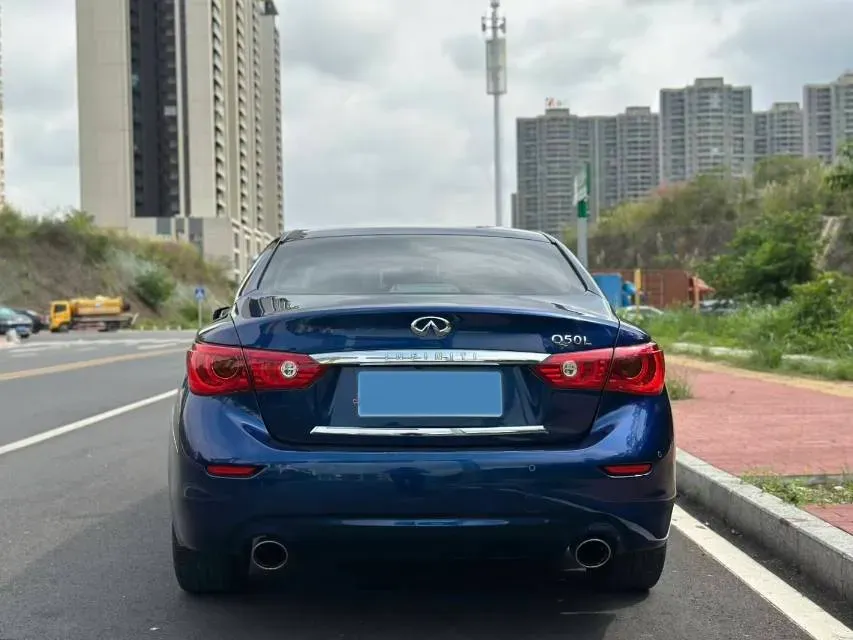 2016 Infiniti Q50L 2.0T 211HP L4 7AT,autocango,china used car exporter,china ev exporter,chinese used car exporter,chinese used ev exporter