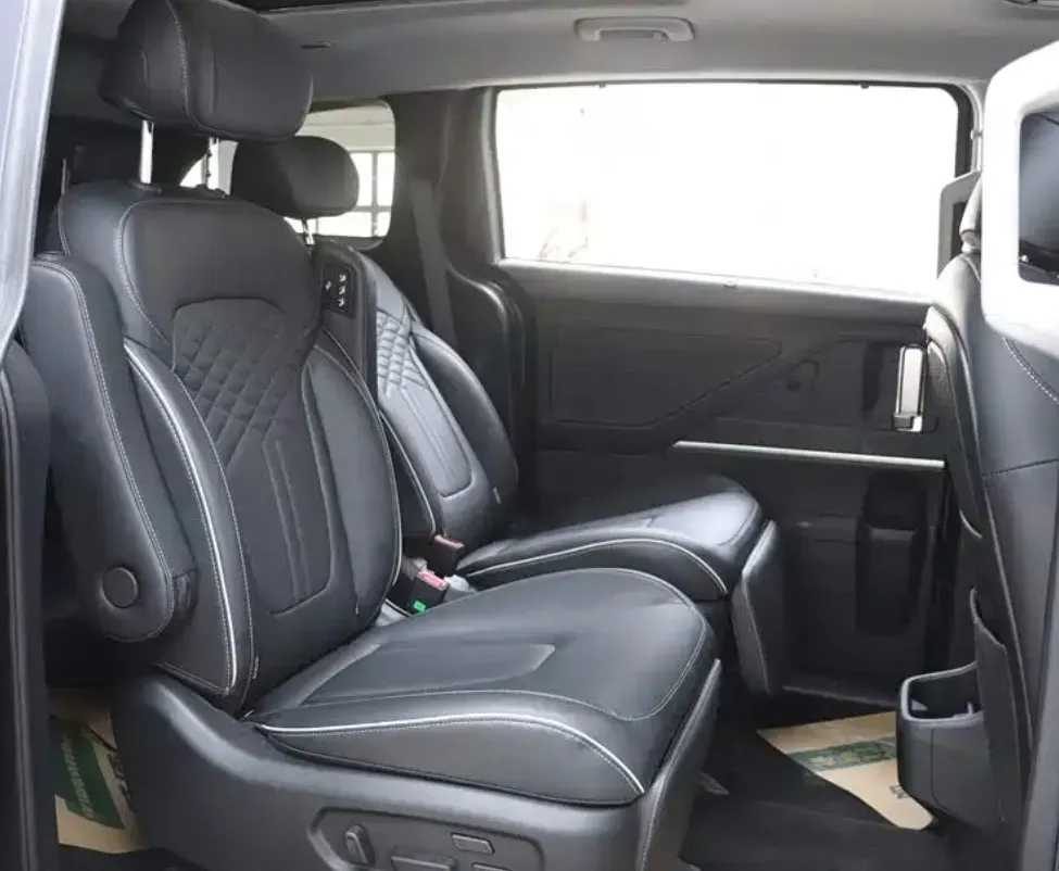 2022 Hyundai Custo 1.5T 170HP L4 8AT,autocango,china used car exporter,china ev exporter,chinese used car exporter,chinese used ev exporter