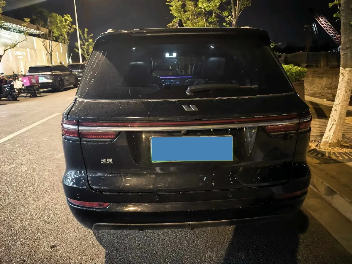 2021 Li ONE Range Extended 131HP REEV 40.5KWH,autocango,china used car exporter,china ev exporter,chinese used car exporter,chinese used ev exporter