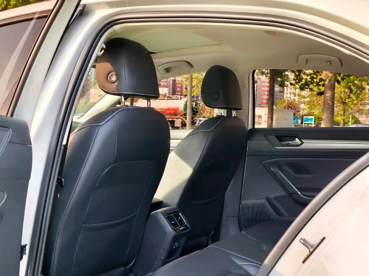 2021 Volkswagen Lamando 1.4T 150HP L4 7DCT,autocango,china used car exporter,china ev exporter,chinese used car exporter,chinese used ev exporter