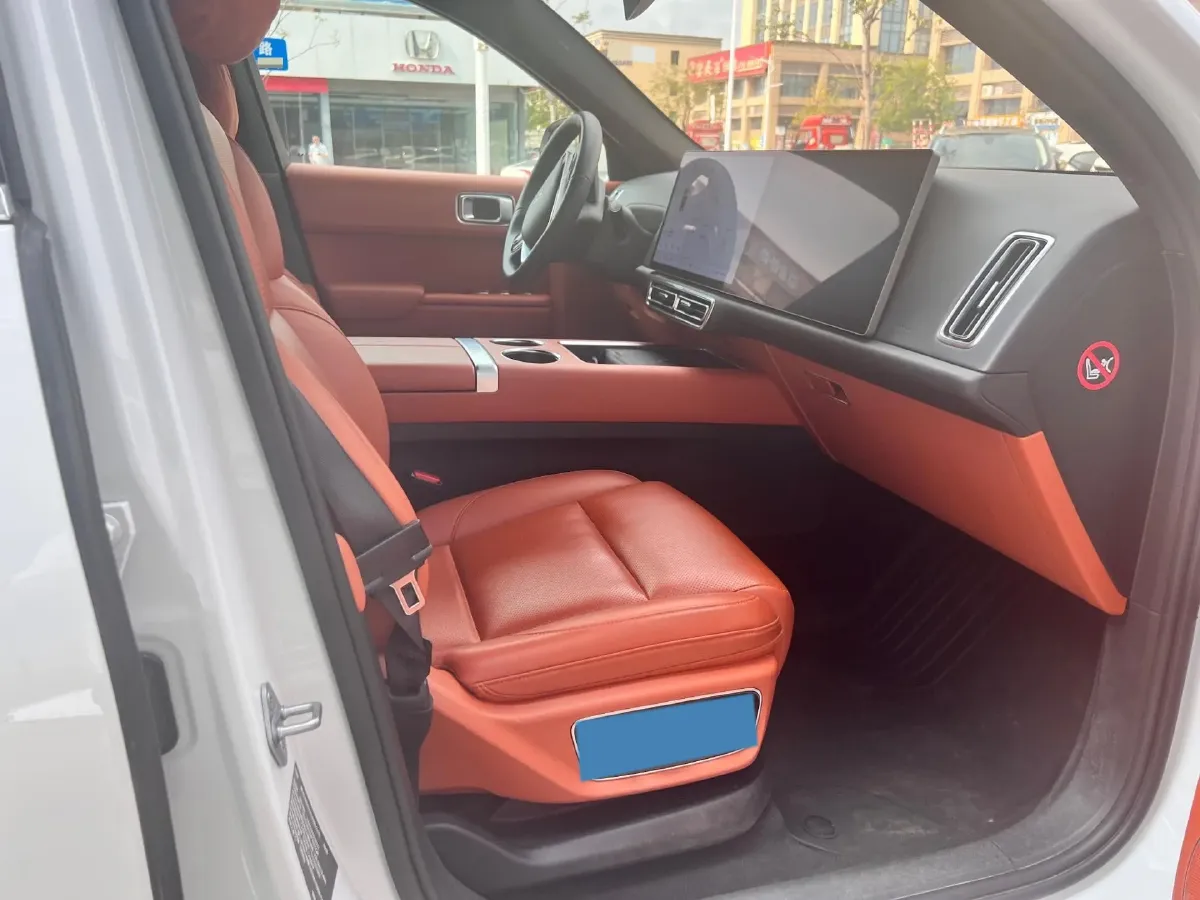 2023 Li L7 Range Extended 154HP REEV 40.9KWH,autocango,china used car exporter,china ev exporter,chinese used car exporter,chinese used ev exporter