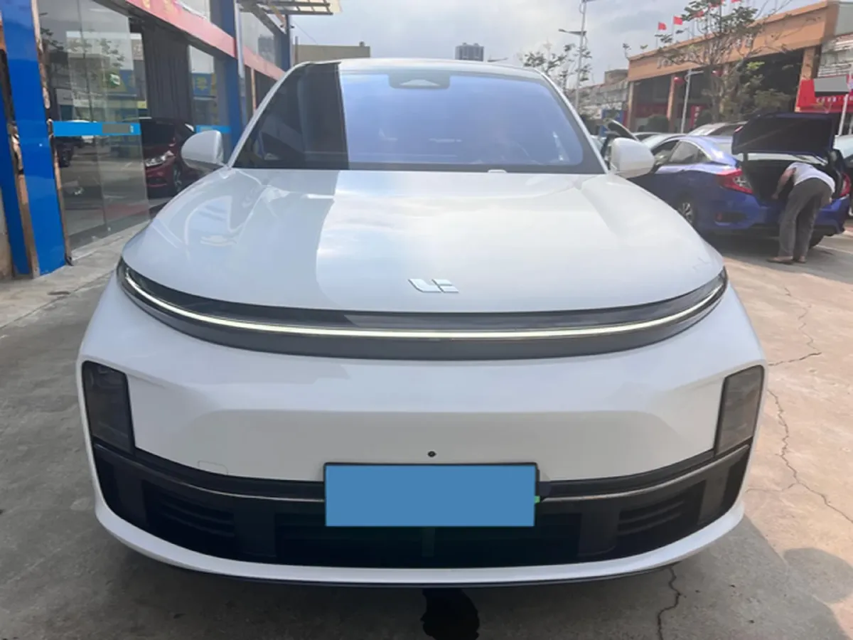 2023 Li L7 Range Extended 154HP REEV 40.9KWH,autocango,china used car exporter,china ev exporter,chinese used car exporter,chinese used ev exporter