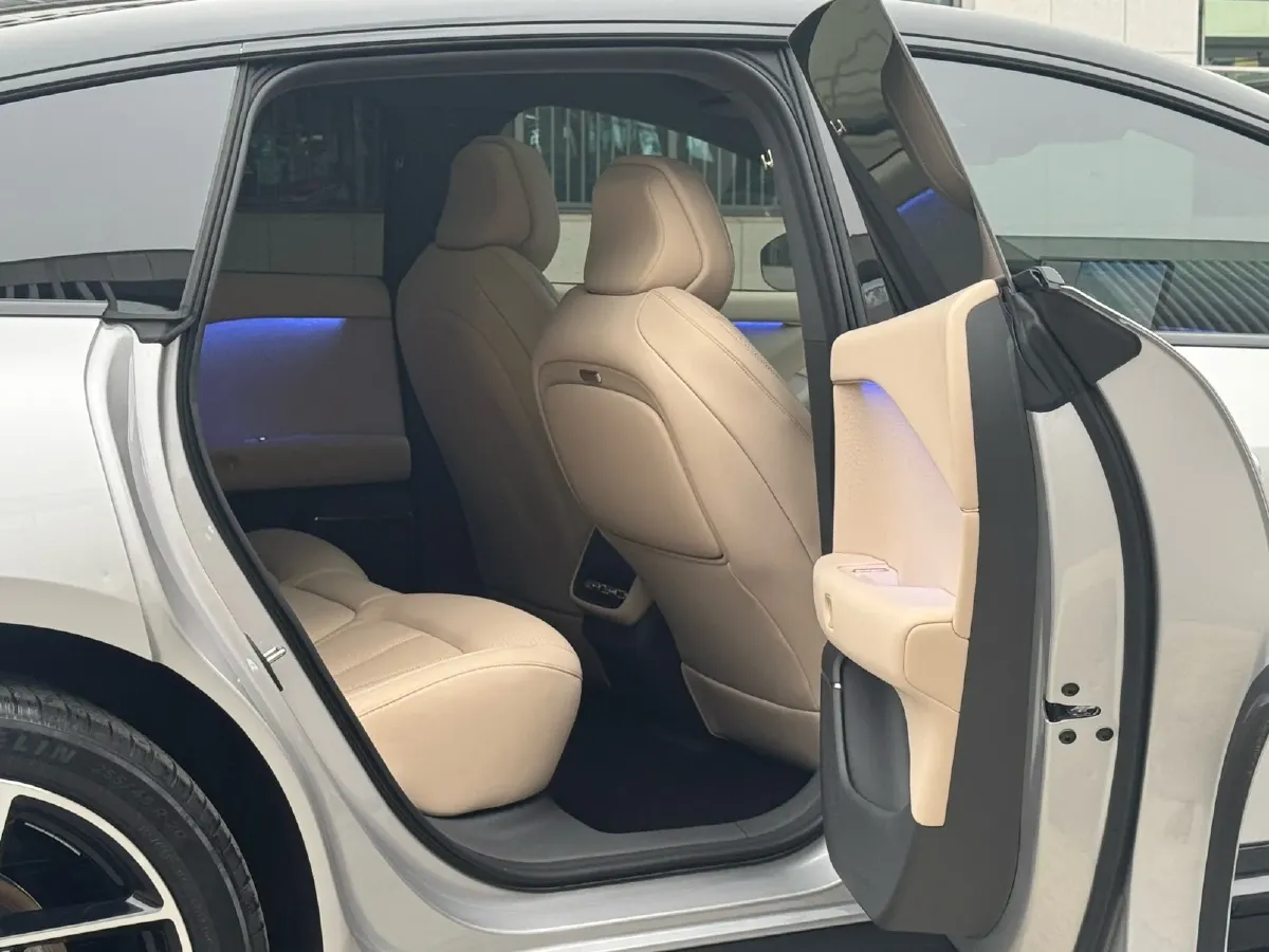 2024 Xpeng P7+ BEV 60.7KWH,autocango,china used car exporter,china ev exporter,chinese used car exporter,chinese used ev exporter