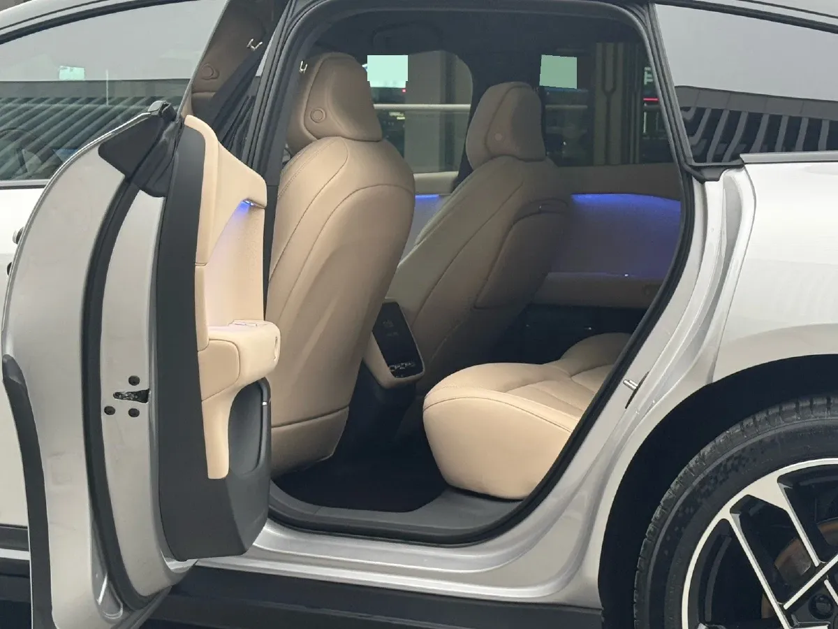 2024 Xpeng P7+ BEV 60.7KWH,autocango,china used car exporter,china ev exporter,chinese used car exporter,chinese used ev exporter