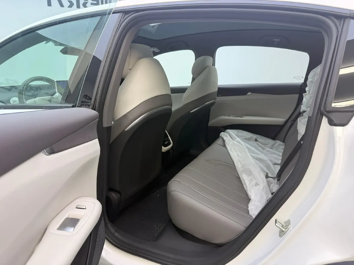 2026 Deepal L07 BEV,autocango,china used car exporter,china ev exporter,chinese used car exporter,chinese used ev exporter