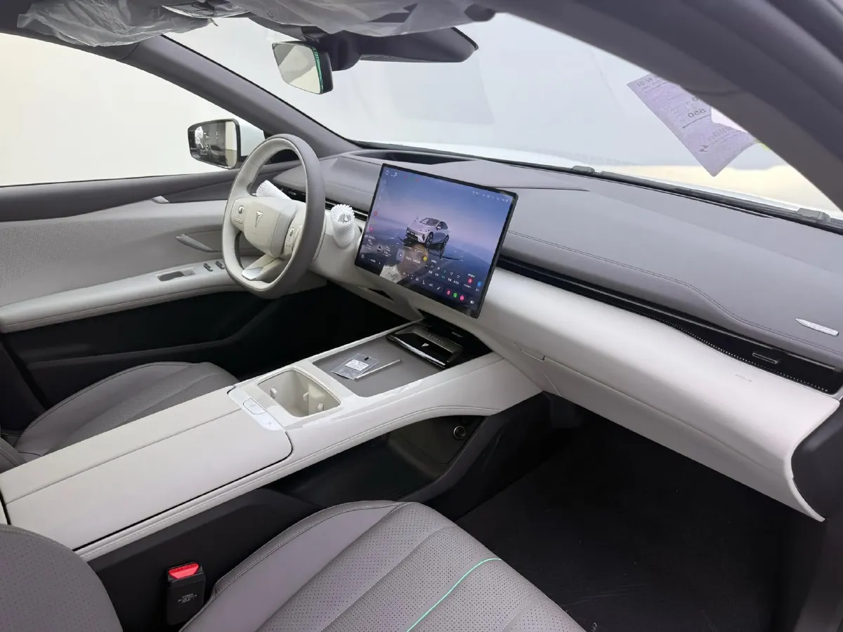 2026 Deepal L07 BEV,autocango,china used car exporter,china ev exporter,chinese used car exporter,chinese used ev exporter