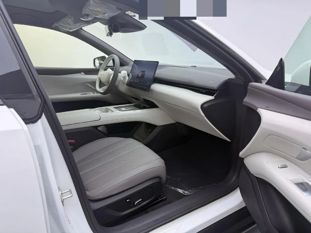 2026 Deepal L07 BEV,autocango,china used car exporter,china ev exporter,chinese used car exporter,chinese used ev exporter