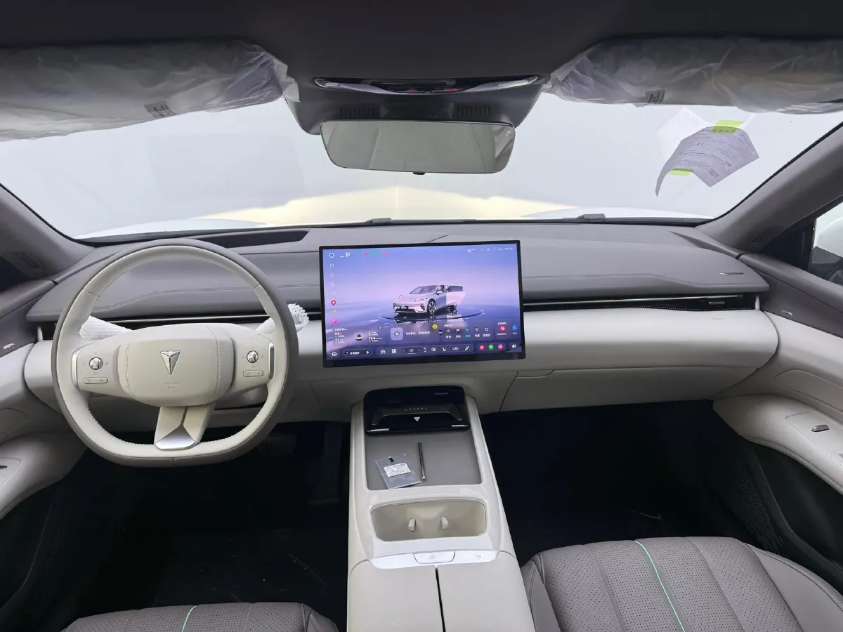 2026 Deepal L07 BEV,autocango,china used car exporter,china ev exporter,chinese used car exporter,chinese used ev exporter