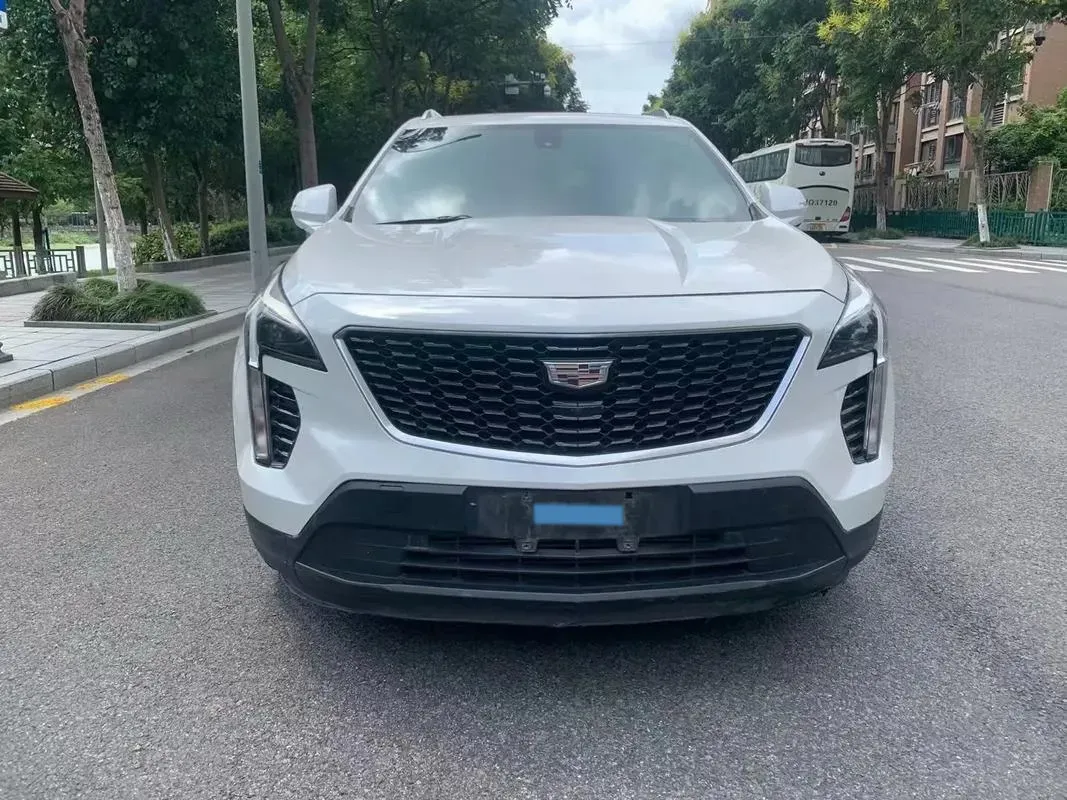 2021 Cadillac XT4 2.0T 237HP L4 9AT,autocango,china used car exporter,china ev exporter,chinese used car exporter,chinese used ev exporter