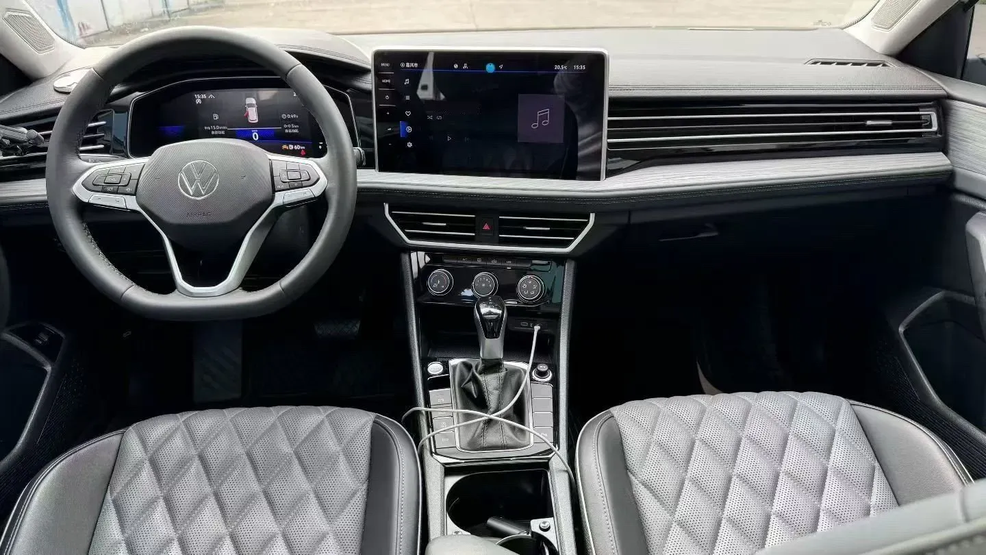 2025 Volkswagen Sagitar 1.5T 160HP L4 7DCT,autocango,china used car exporter,china ev exporter,chinese used car exporter,chinese used ev exporter