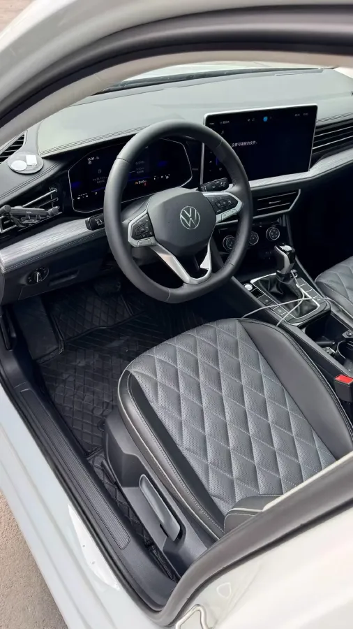 2025 Volkswagen Sagitar 1.5T 160HP L4 7DCT,autocango,china used car exporter,china ev exporter,chinese used car exporter,chinese used ev exporter