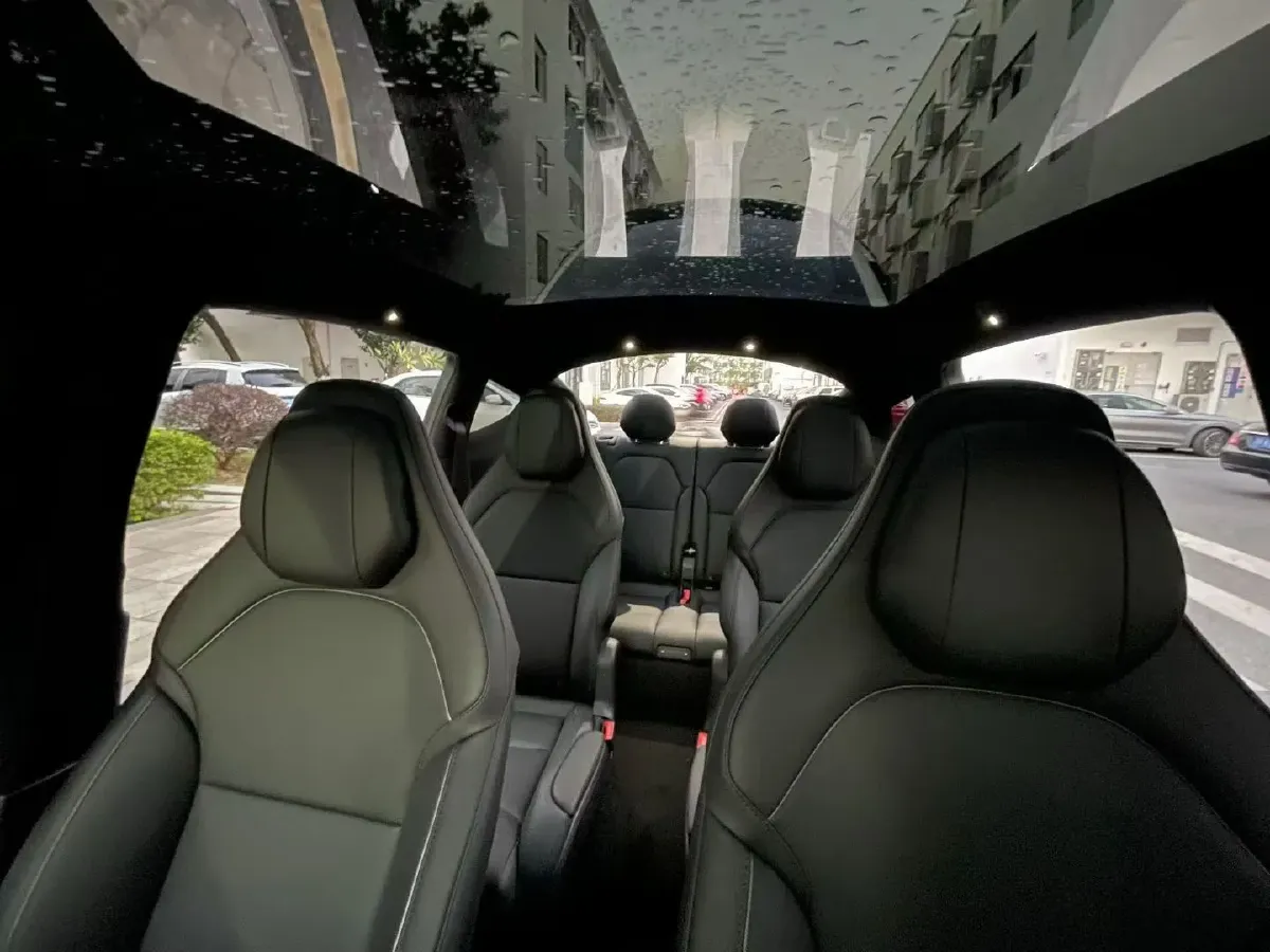 2025 Tesla Model Y L BEV,autocango,china used car exporter,china ev exporter,chinese used car exporter,chinese used ev exporter