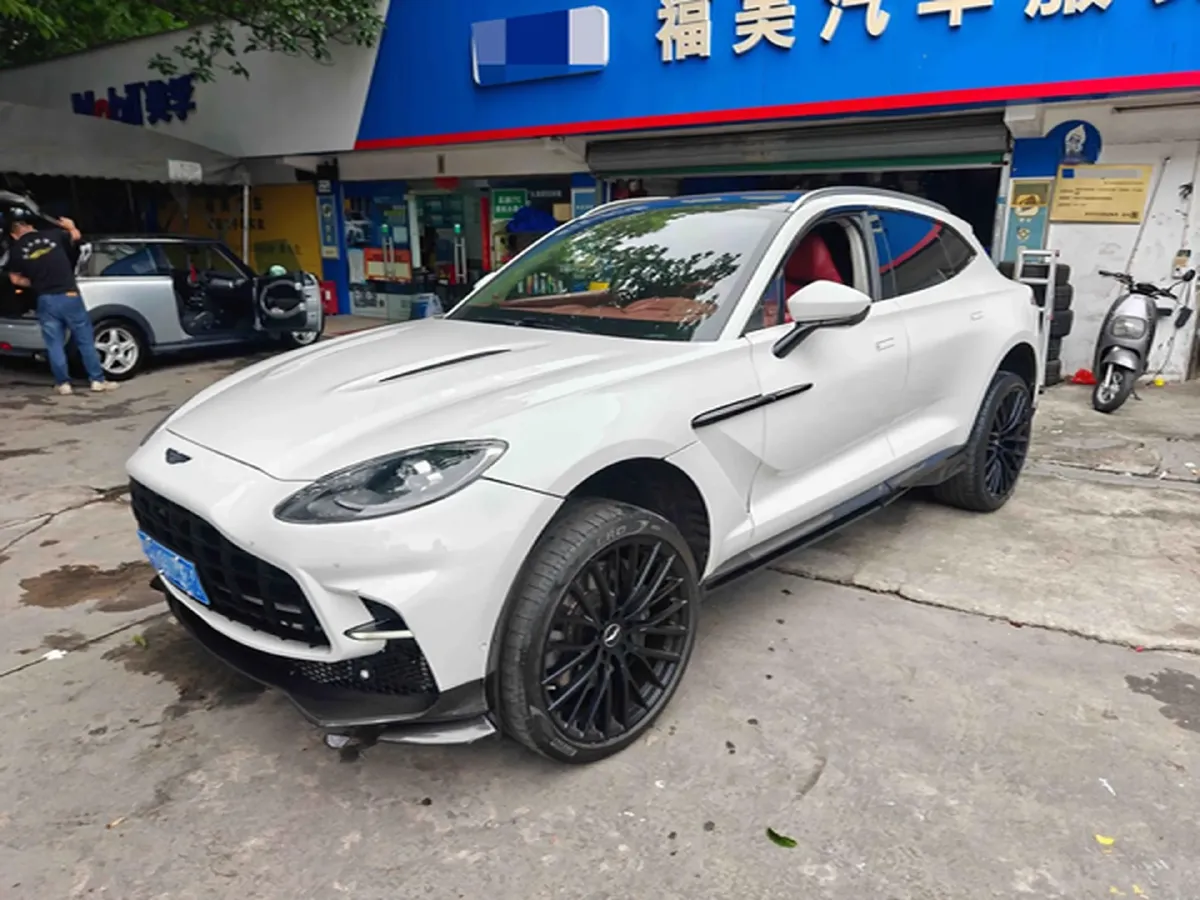 2021 Aston Martin DBX 4.0T 550HP V8 9AT,autocango,china used car exporter,china ev exporter,chinese used car exporter,chinese used ev exporter