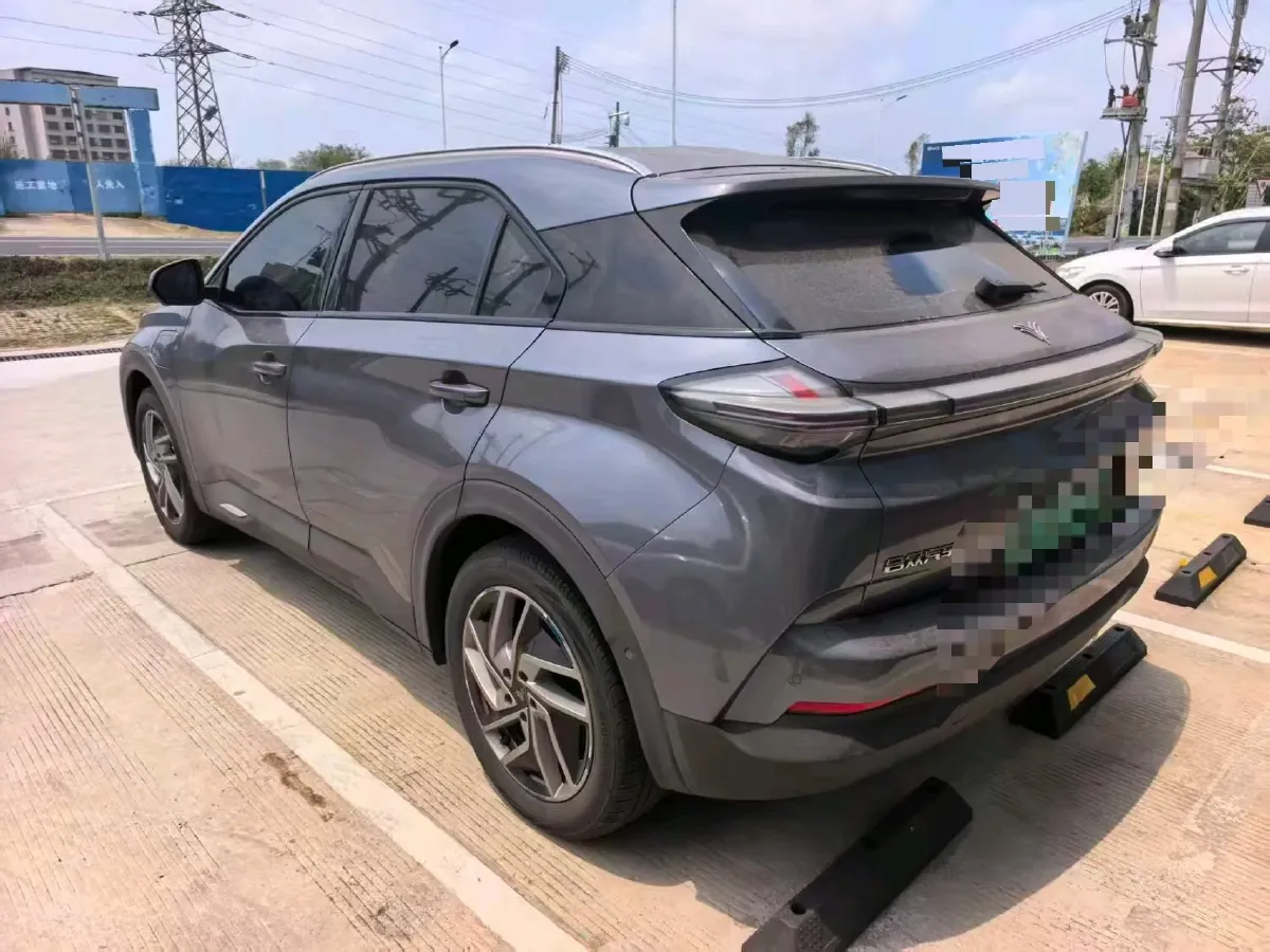2021 GAC Trumpchi M6 1.5T 169HP L4 7DCT,autocango,china used car exporter,china ev exporter,chinese used car exporter,chinese used ev exporter