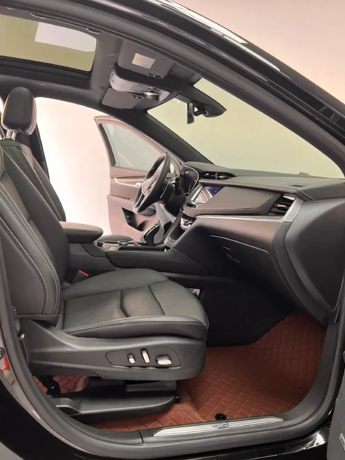 2022 Cadillac XT5 2.0T 237HP L4 9AT,autocango,china used car exporter,china ev exporter,chinese used car exporter,chinese used ev exporter