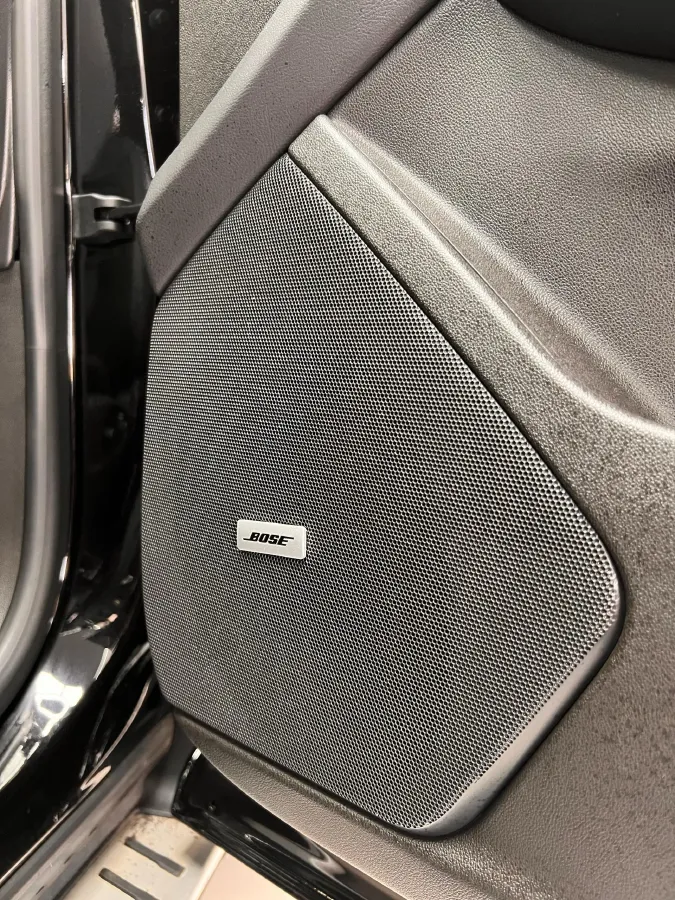 2022 Cadillac XT5 2.0T 237HP L4 9AT,autocango,china used car exporter,china ev exporter,chinese used car exporter,chinese used ev exporter