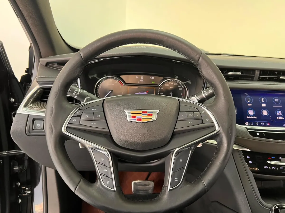 2022 Cadillac XT5 2.0T 237HP L4 9AT,autocango,china used car exporter,china ev exporter,chinese used car exporter,chinese used ev exporter