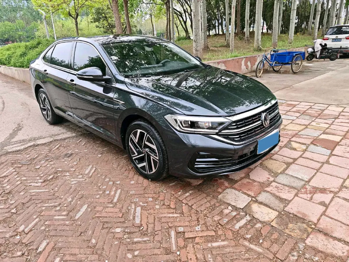 2025 Volkswagen Sagitar 1.5T 160HP L4 7DCT,autocango,china used car exporter,china ev exporter,chinese used car exporter,chinese used ev exporter