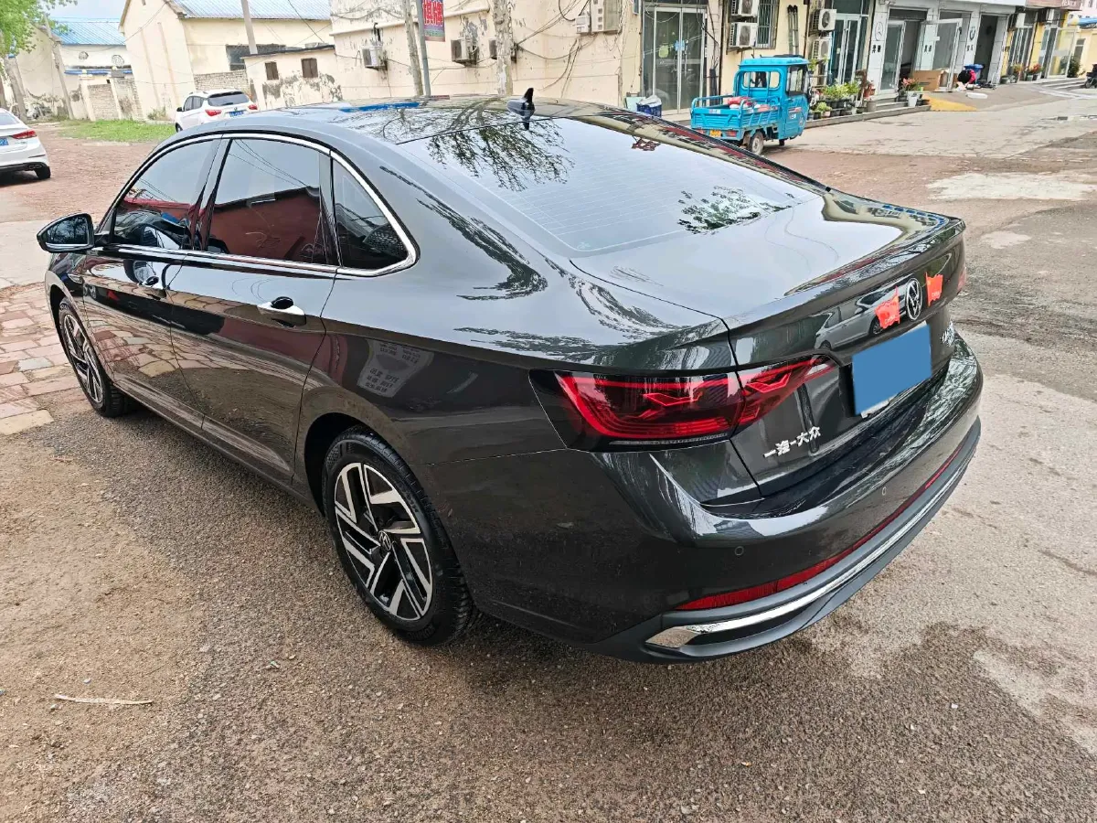 2025 Volkswagen Sagitar 1.5T 160HP L4 7DCT,autocango,china used car exporter,china ev exporter,chinese used car exporter,chinese used ev exporter