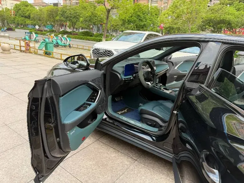 2023 MG 7 2.0T 261HP L4 9AT,autocango,china used car exporter,china ev exporter,chinese used car exporter,chinese used ev exporter