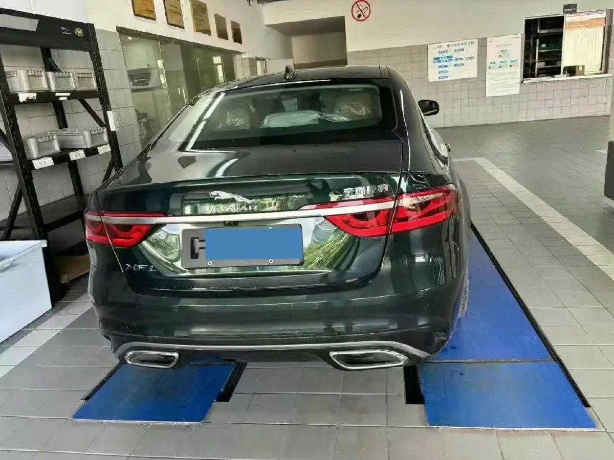 2025 Jaguar XFL 2.0T 250HP L4 8AT,autocango,china used car exporter,china ev exporter,chinese used car exporter,chinese used ev exporter