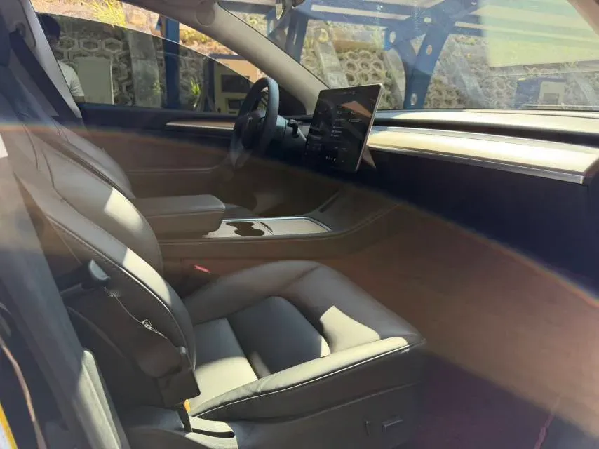 2021 Tesla Model Y BEV 60KWH,autocango,china used car exporter,china ev exporter,chinese used car exporter,chinese used ev exporter