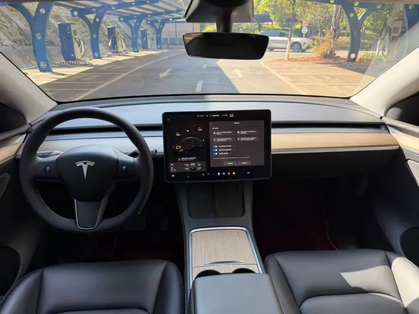 2021 Tesla Model Y BEV 60KWH,autocango,china used car exporter,china ev exporter,chinese used car exporter,chinese used ev exporter