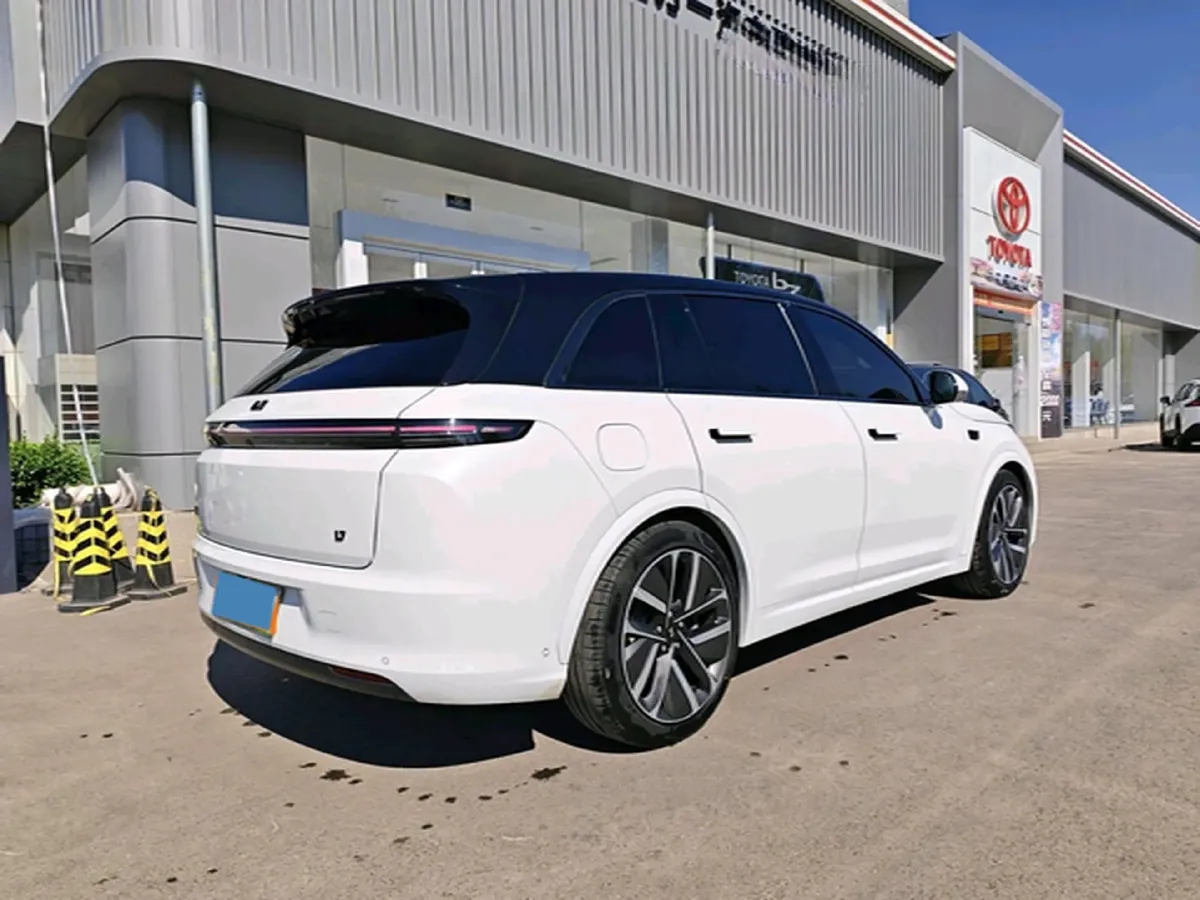 2023 Li L7 Range Extended 154HP REEV 40.9KWH,autocango,china used car exporter,china ev exporter,chinese used car exporter,chinese used ev exporter