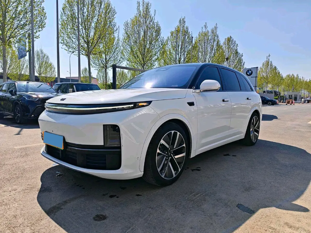 2023 Li L7 Range Extended 154HP REEV 40.9KWH,autocango,china used car exporter,china ev exporter,chinese used car exporter,chinese used ev exporter