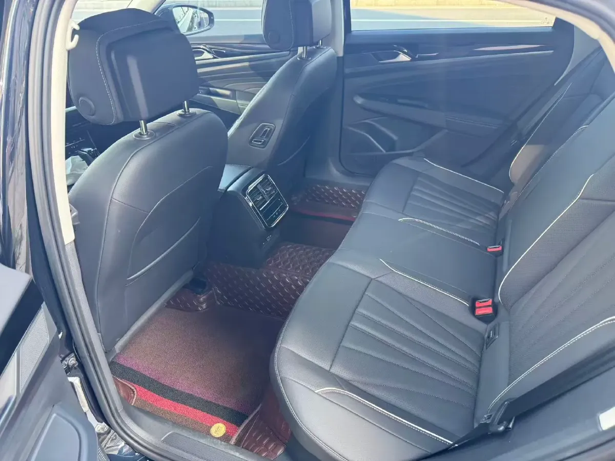 2024 Volkswagen Passat 2.0T 186HP L4 7DCT,autocango,china used car exporter,china ev exporter,chinese used car exporter,chinese used ev exporter