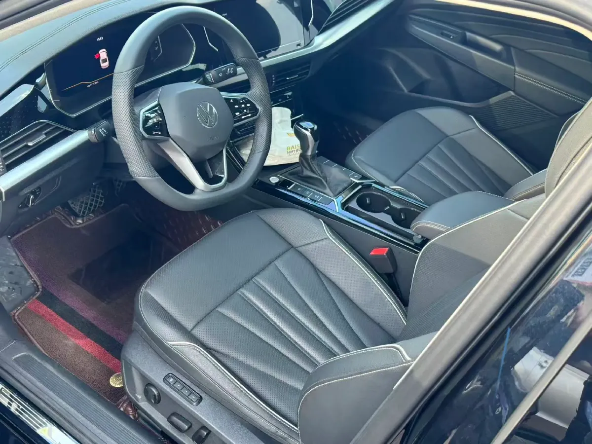 2024 Volkswagen Passat 2.0T 186HP L4 7DCT,autocango,china used car exporter,china ev exporter,chinese used car exporter,chinese used ev exporter