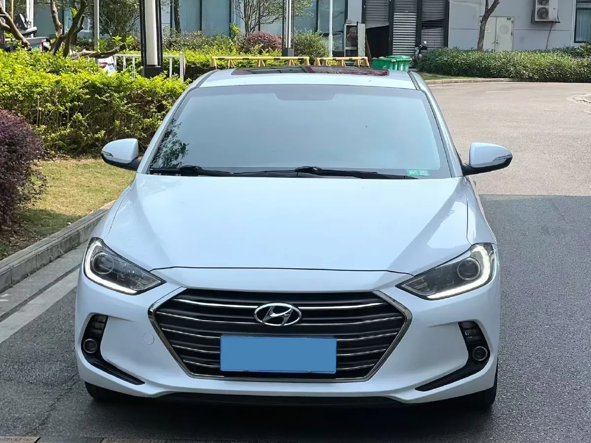 2016 Hyundai Elantra 1.6L 130HP L4 6AT,autocango,china used car exporter,china ev exporter,chinese used car exporter,chinese used ev exporter