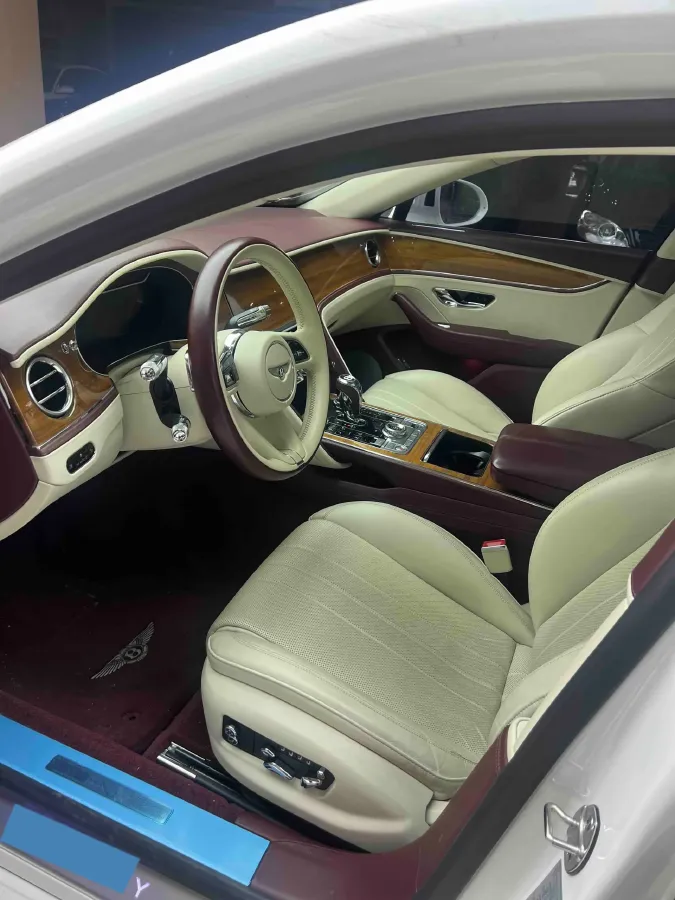 2021 Bentley Flying Spur 4.0T 550HP V8 8DCT,autocango,china used car exporter,china ev exporter,chinese used car exporter,chinese used ev exporter