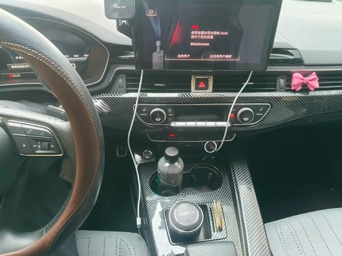 2023 Audi A4L 2.0T 190HP L4 7DCT,autocango,china used car exporter,china ev exporter,chinese used car exporter,chinese used ev exporter