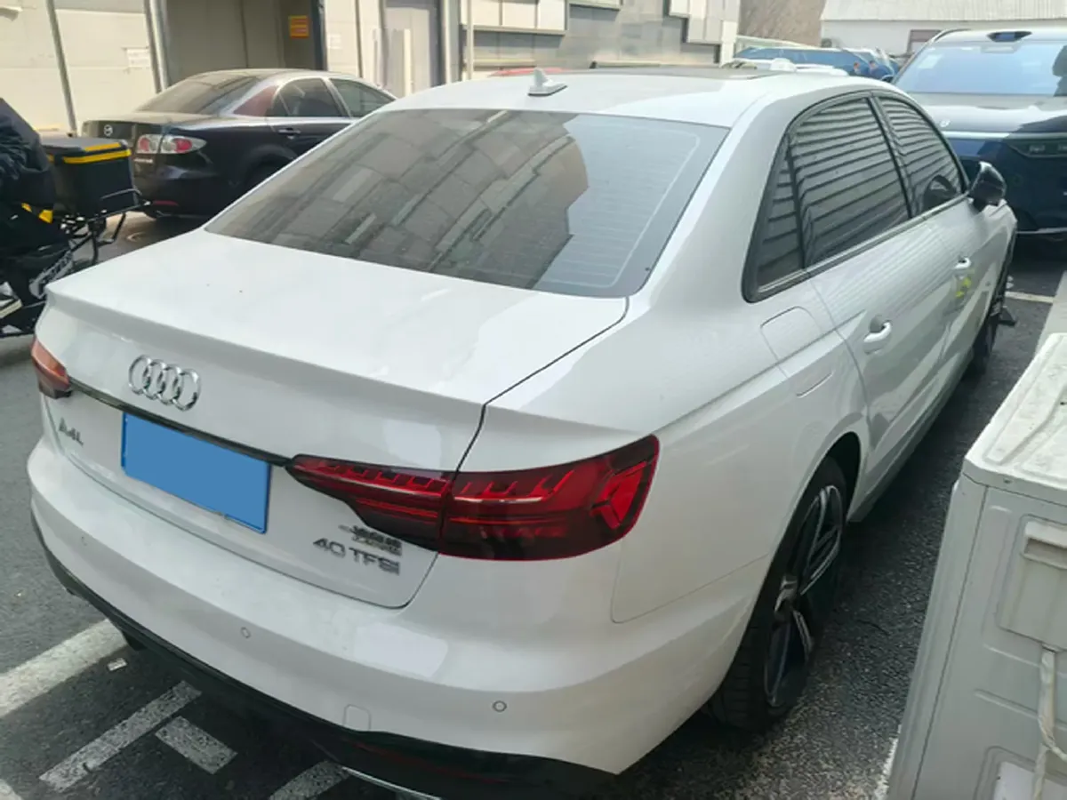 2023 Audi A4L 2.0T 190HP L4 7DCT,autocango,china used car exporter,china ev exporter,chinese used car exporter,chinese used ev exporter
