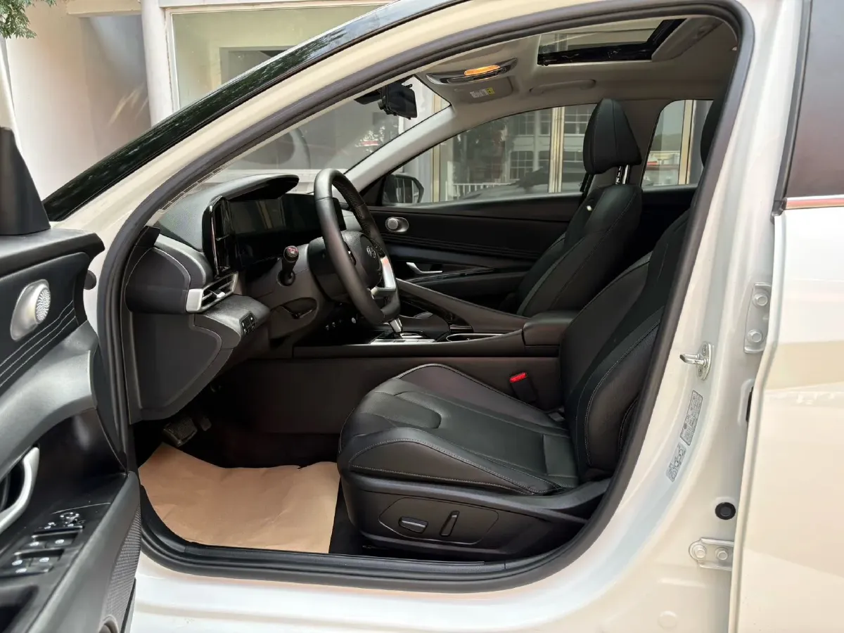 2022 Hyundai Elantra 1.5L 115HP L4 CVT,autocango,china used car exporter,china ev exporter,chinese used car exporter,chinese used ev exporter