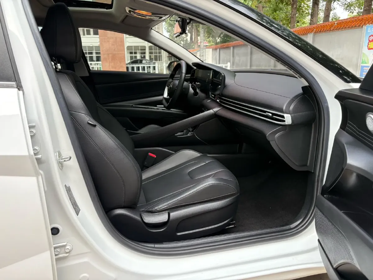 2022 Hyundai Elantra 1.5L 115HP L4 CVT,autocango,china used car exporter,china ev exporter,chinese used car exporter,chinese used ev exporter