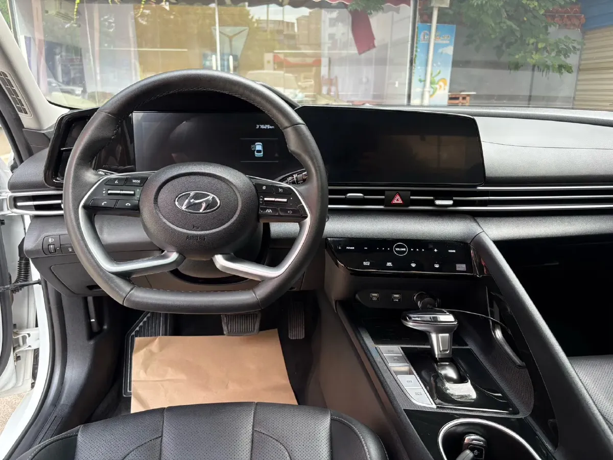 2022 Hyundai Elantra 1.5L 115HP L4 CVT,autocango,china used car exporter,china ev exporter,chinese used car exporter,chinese used ev exporter